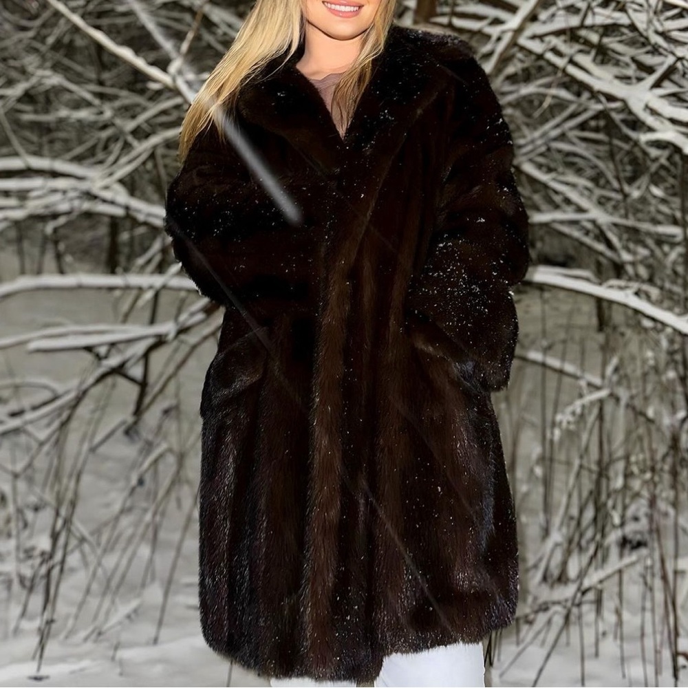 Women’s genuine natural ranch mink fur coat jacket full with pelts